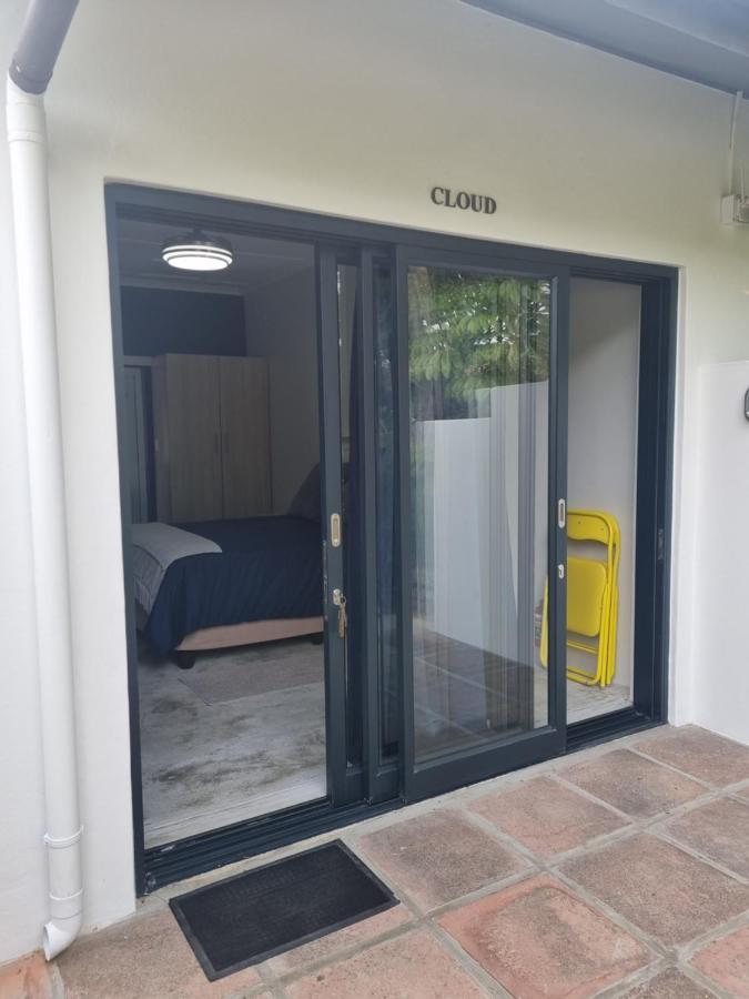12Onparkeslane Ξενοδοχείο Κνύσνα Εξωτερικό φωτογραφία