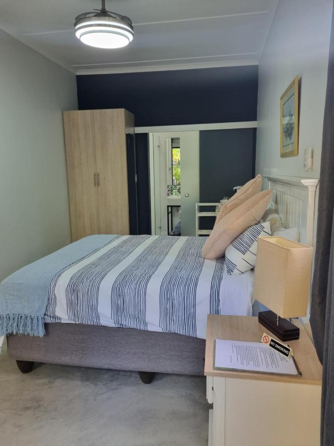 12Onparkeslane Ξενοδοχείο Κνύσνα Εξωτερικό φωτογραφία
